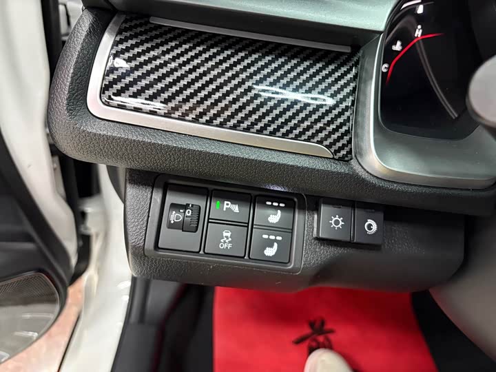 Фото 12 - Honda Civic