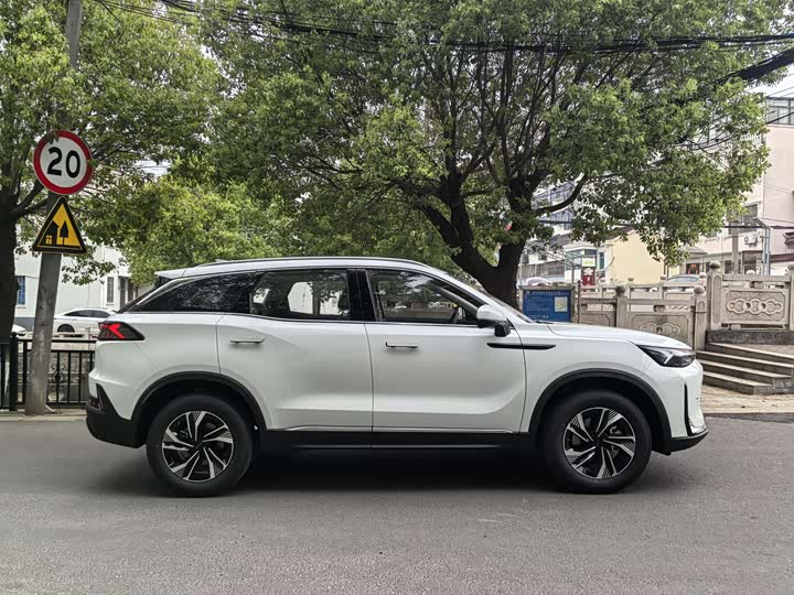 Фото 12 - Beijing X7