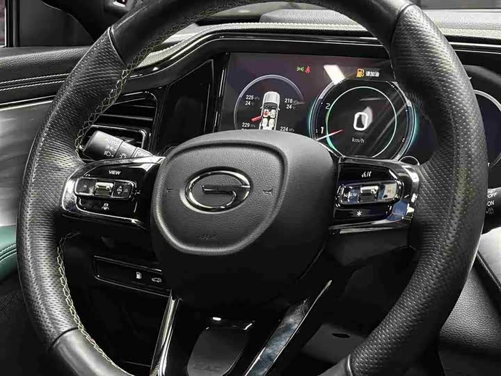 Фото 13 - GAC Trumpchi GS8