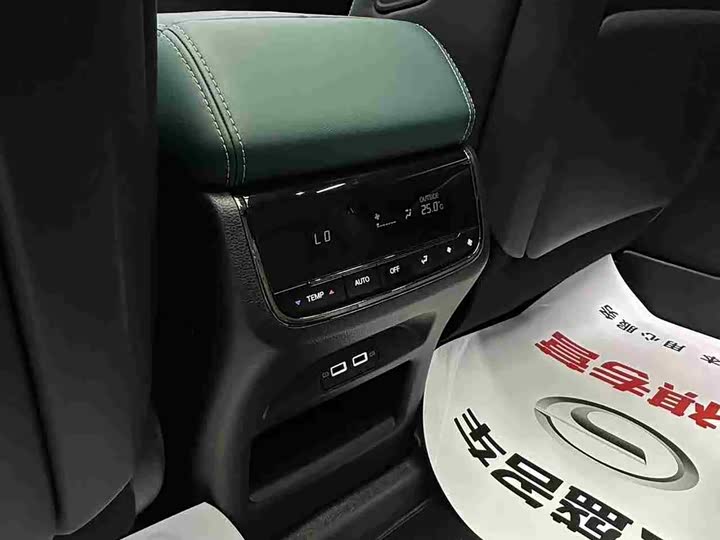 Фото 27 - GAC Trumpchi GS8
