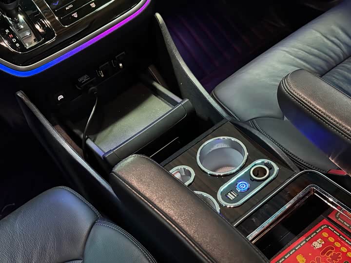 Фото 18 - Honda Odyssey