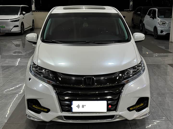 Фото 2 - Honda Odyssey