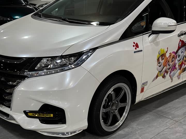 Фото 30 - Honda Odyssey