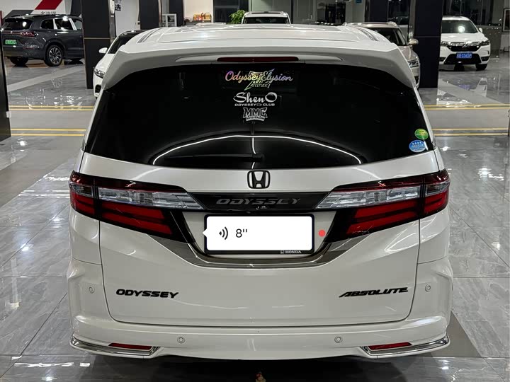Фото 6 - Honda Odyssey