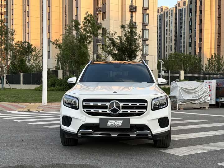 Фото 3 - Mercedes-Benz GLB-Class