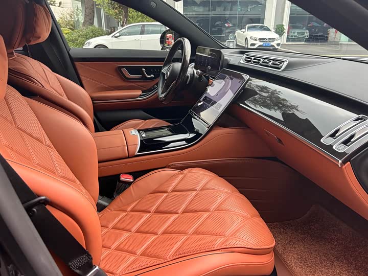 Фото 11 - Mercedes-Benz Maybach S-Class