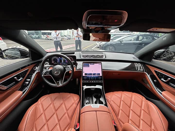 Фото 14 - Mercedes-Benz Maybach S-Class