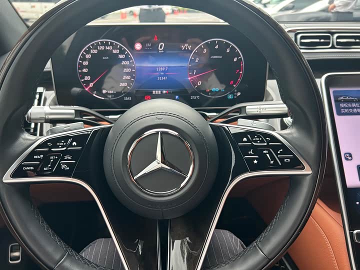 Фото 15 - Mercedes-Benz Maybach S-Class