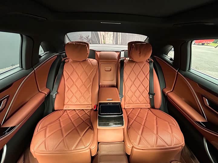 Фото 19 - Mercedes-Benz Maybach S-Class