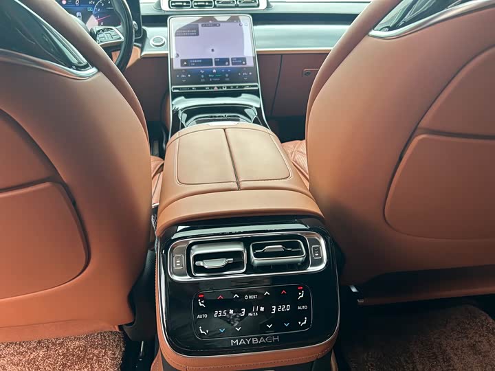 Фото 21 - Mercedes-Benz Maybach S-Class