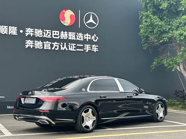 Фото 4 - Mercedes-Benz Maybach S-Class