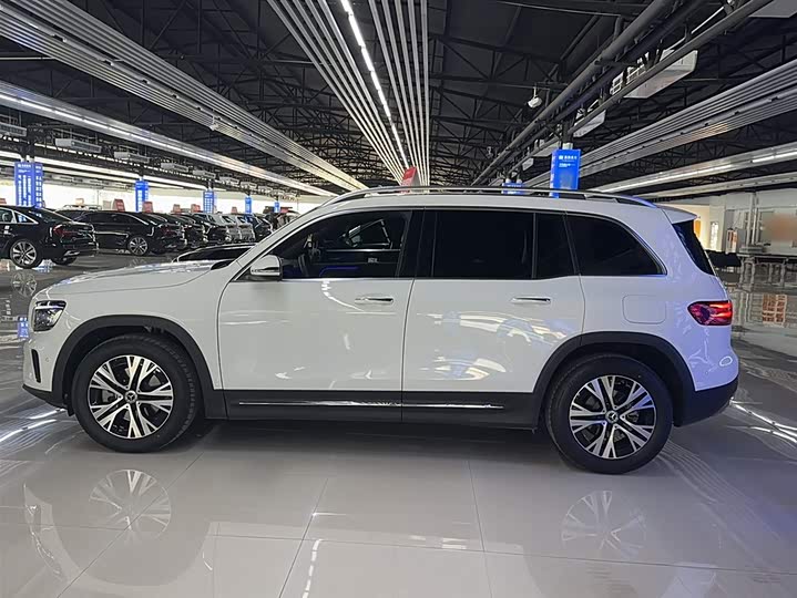 Фото 7 - Mercedes-Benz GLB-Class