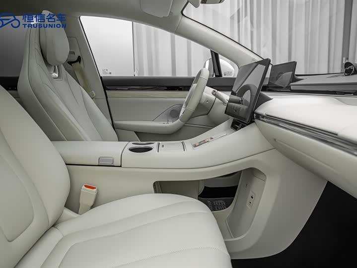 Фото 15 - Luxeed R7