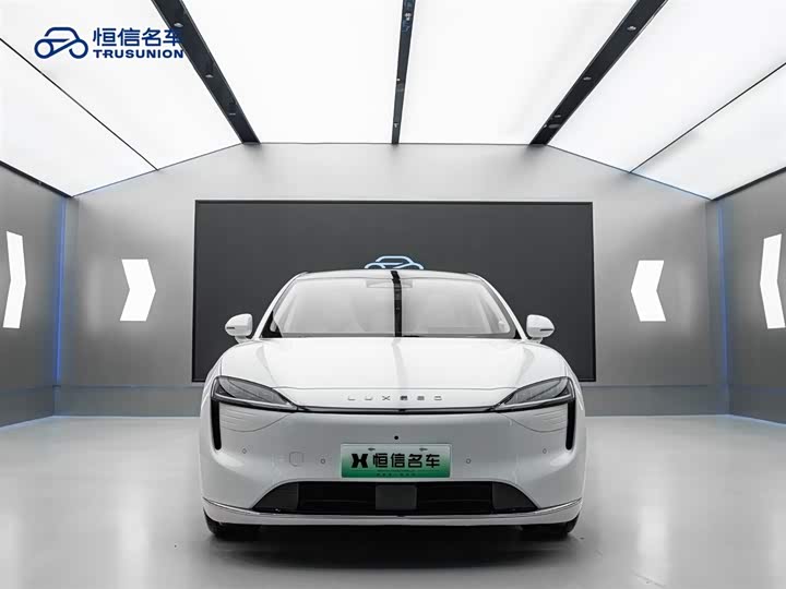 Фото 2 - Luxeed R7