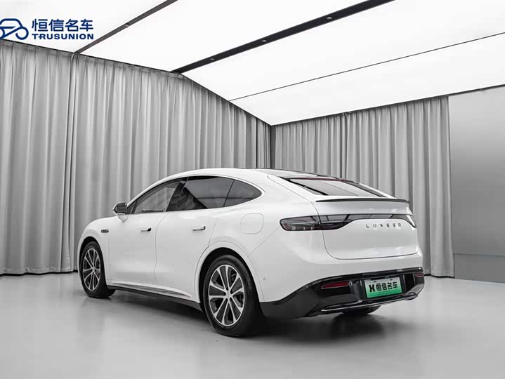 Фото 7 - Luxeed R7