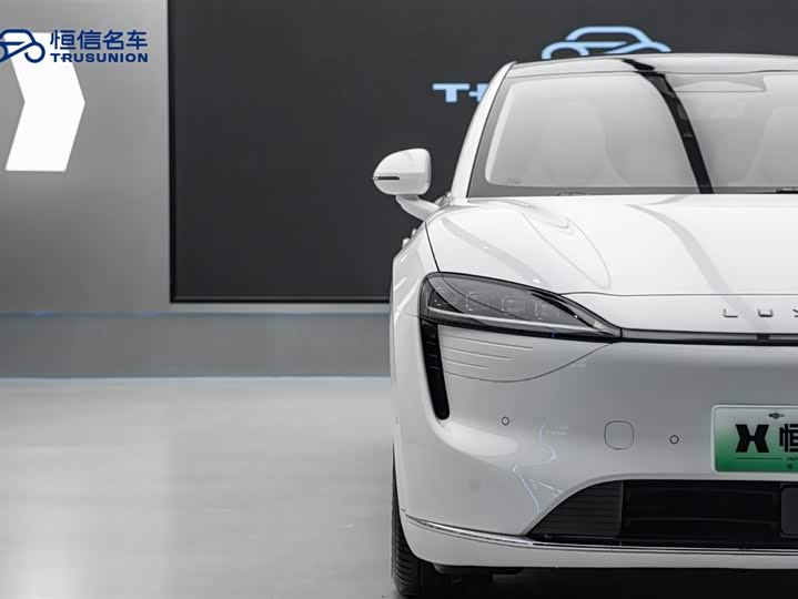 Фото 8 - Luxeed R7