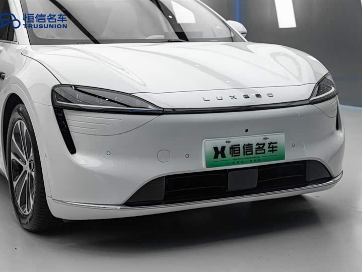 Фото 9 - Luxeed R7