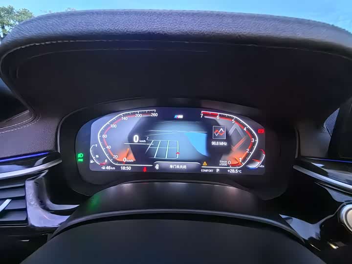 Фото 16 - BMW 5 Series