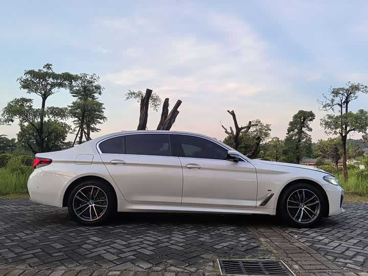 Фото 9 - BMW 5 Series