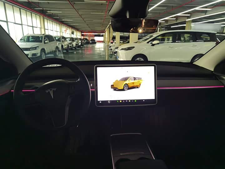 Фото 10 - Tesla Model Y