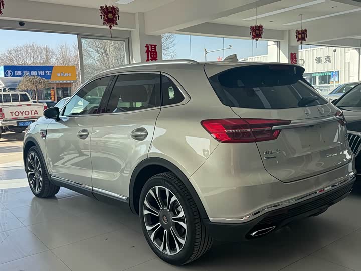 Фото 4 - Hongqi HS5