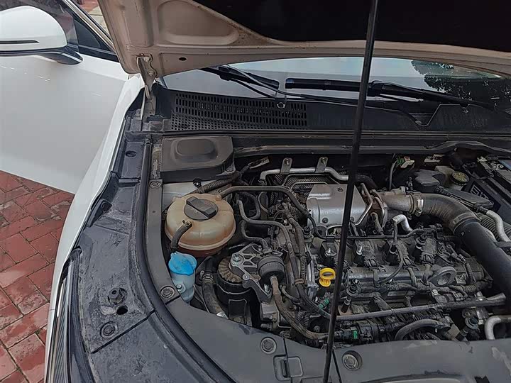 Фото 21 - Bestune B70