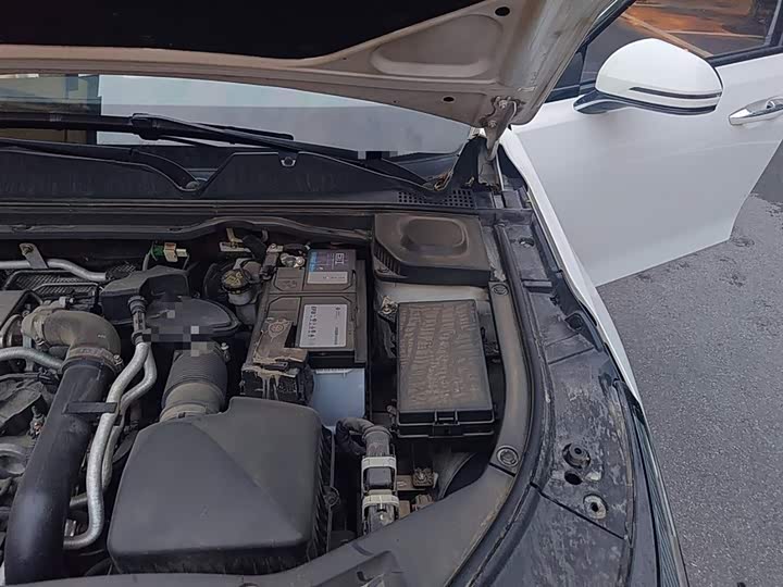 Фото 22 - Bestune B70