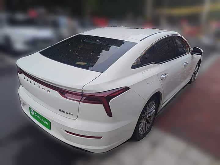 Фото 29 - Bestune B70