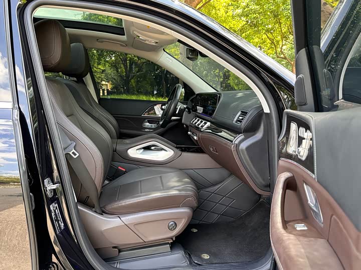 Фото 13 - Mercedes-Benz GLS-Class