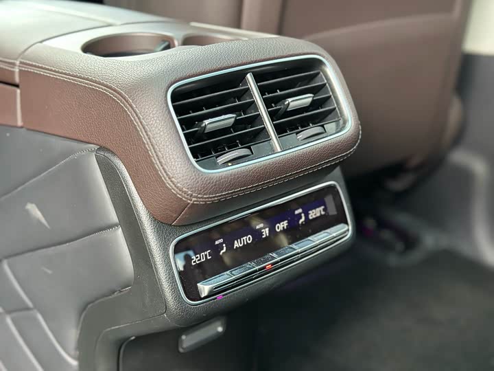 Фото 17 - Mercedes-Benz GLS-Class