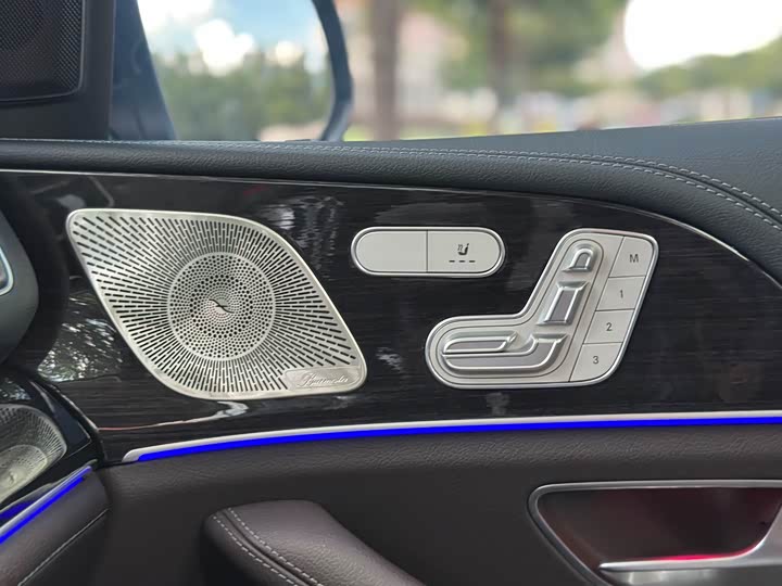 Фото 27 - Mercedes-Benz GLS-Class