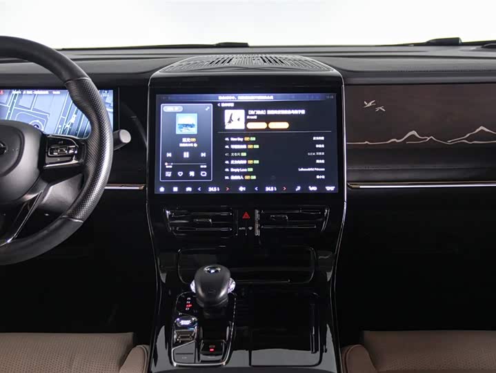 Фото 16 - GAC Trumpchi M8