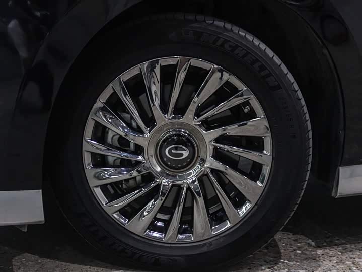 Фото 7 - GAC Trumpchi M8