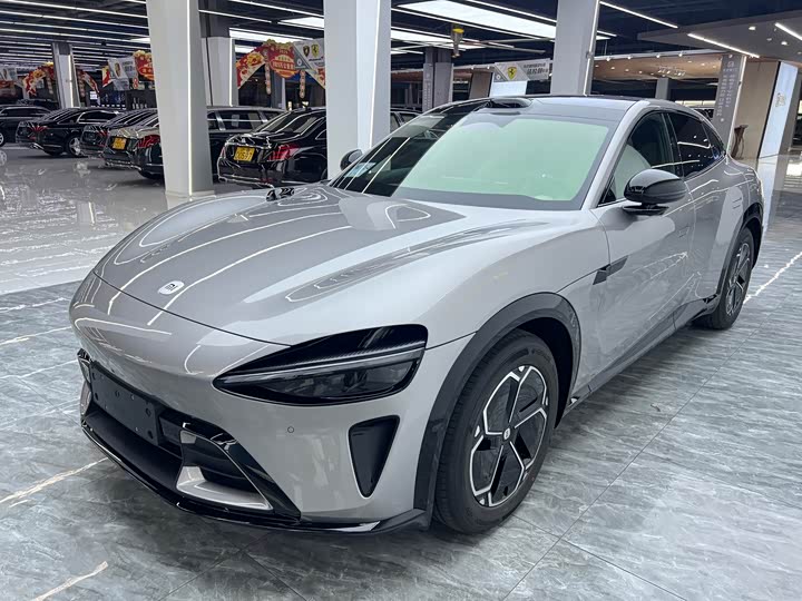 Фото 2 - Xiaomi YU7