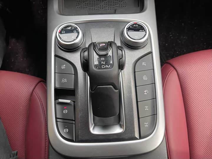 Фото 11 - Tank 300