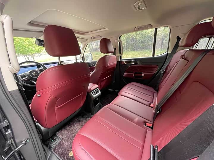 Фото 12 - Tank 300