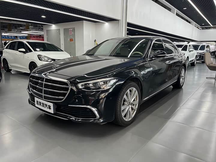 Фото 1 - Mercedes-Benz S-Class