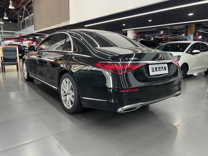 Фото 2 - Mercedes-Benz S-Class