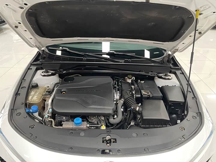 Фото 18 - Changan UNI-V