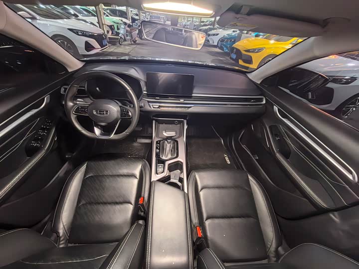 Фото 5 - Geely Emgrand