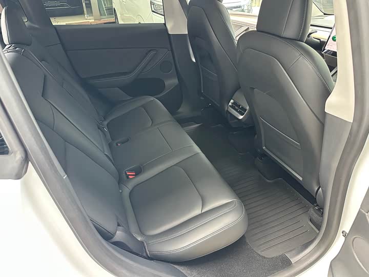 Фото 9 - Tesla Model Y