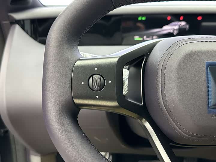 Фото 10 - Avatr 06