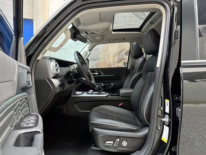 Фото 9 - Tank 300