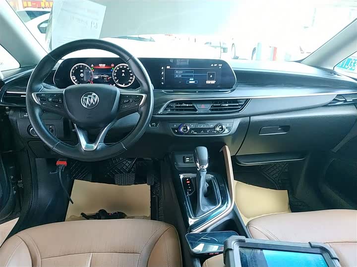 Фото 10 - Buick GL6