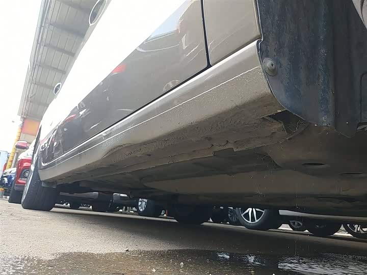 Фото 21 - Buick GL6