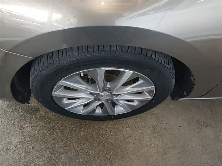 Фото 23 - Buick GL6