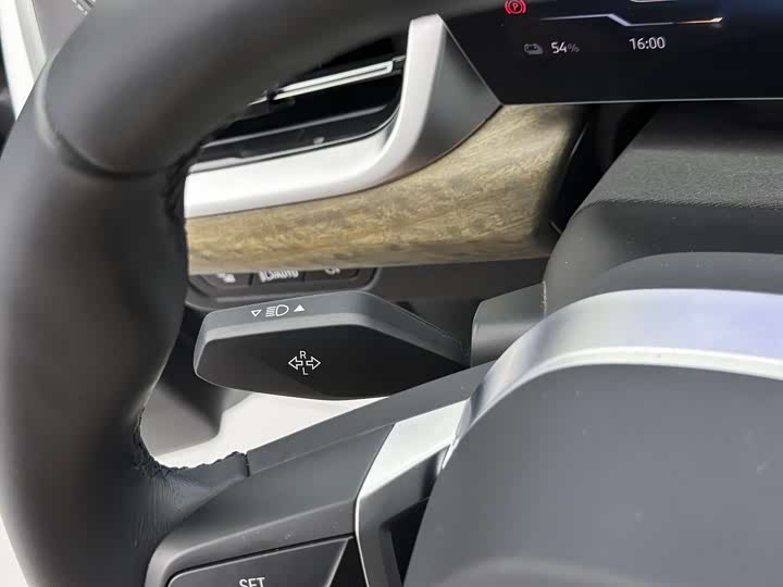 Фото 16 - BMW iX1