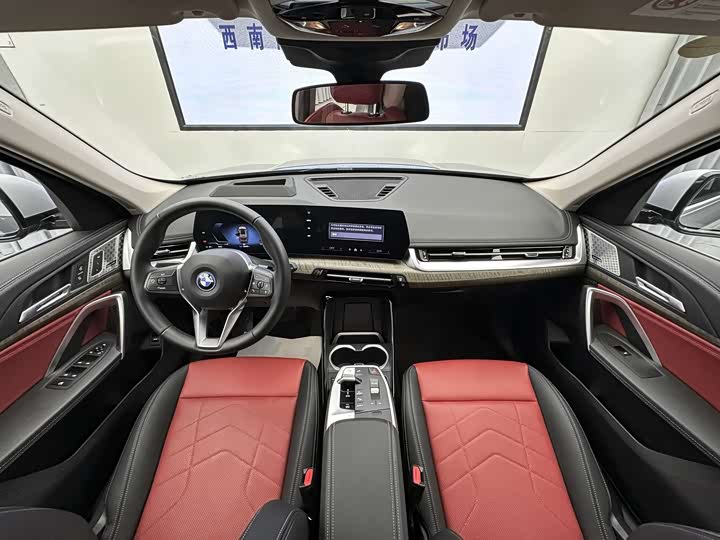 Фото 28 - BMW iX1
