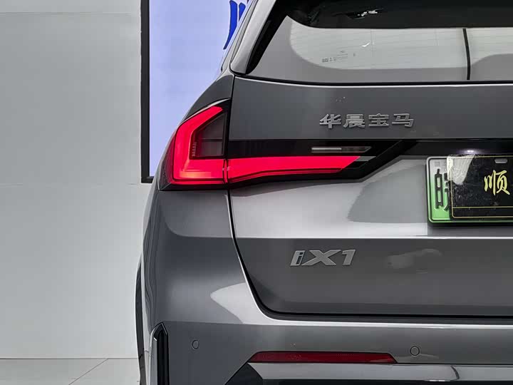 Фото 34 - BMW iX1