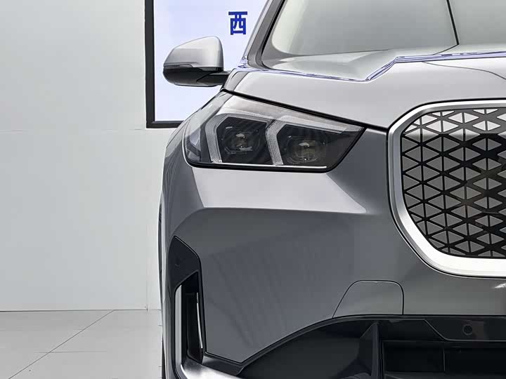 Фото 5 - BMW iX1